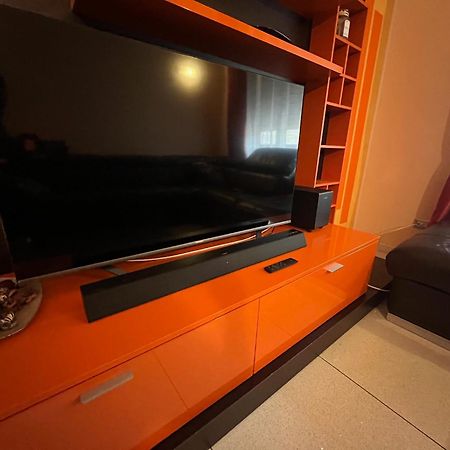 Stay In Style - Vibrant Condo In San Giovanni Lupatoto 산 조반니 루페투투 외부 사진