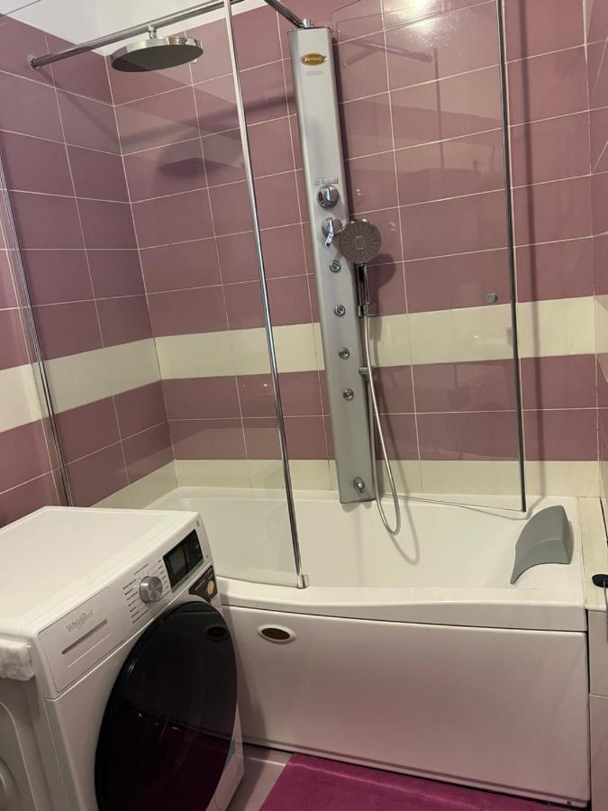 Stay In Style - Vibrant Condo In San Giovanni Lupatoto 산 조반니 루페투투 외부 사진