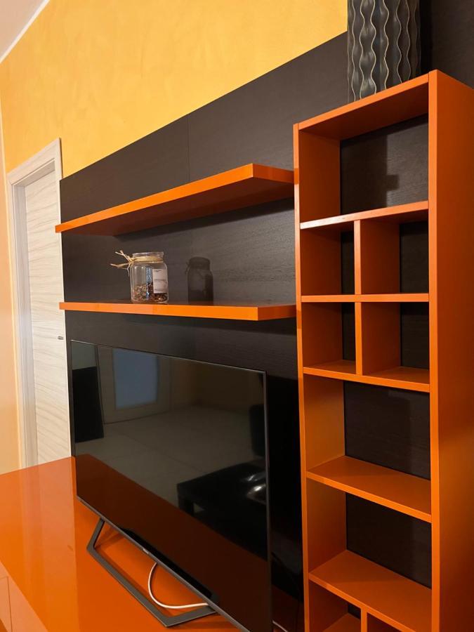 Stay In Style - Vibrant Condo In San Giovanni Lupatoto 산 조반니 루페투투 외부 사진