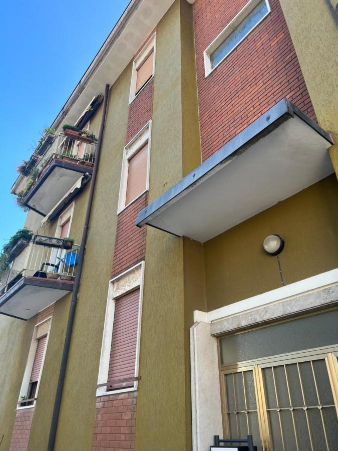 Stay In Style - Vibrant Condo In San Giovanni Lupatoto 산 조반니 루페투투 외부 사진