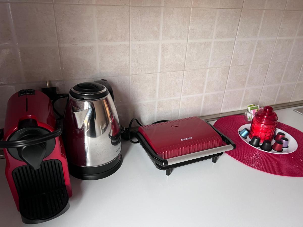 Stay In Style - Vibrant Condo In San Giovanni Lupatoto 산 조반니 루페투투 외부 사진