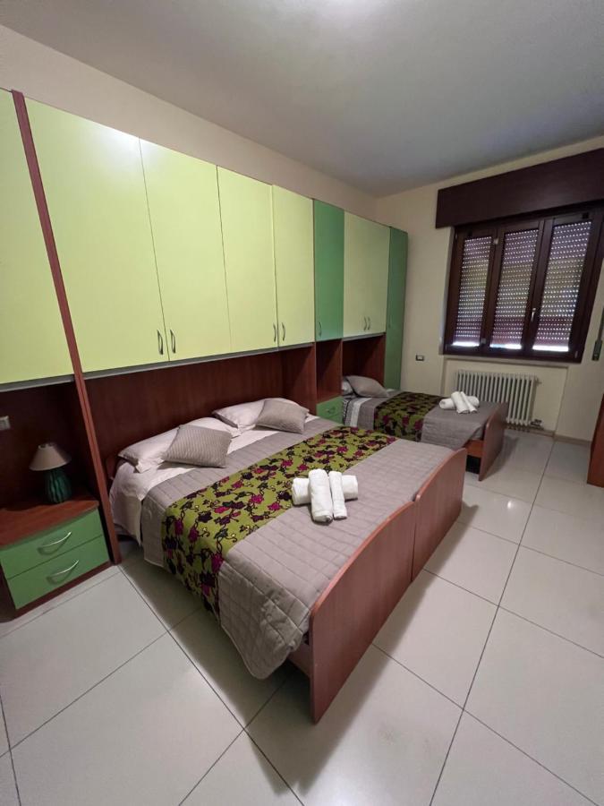 Stay In Style - Vibrant Condo In San Giovanni Lupatoto 산 조반니 루페투투 외부 사진