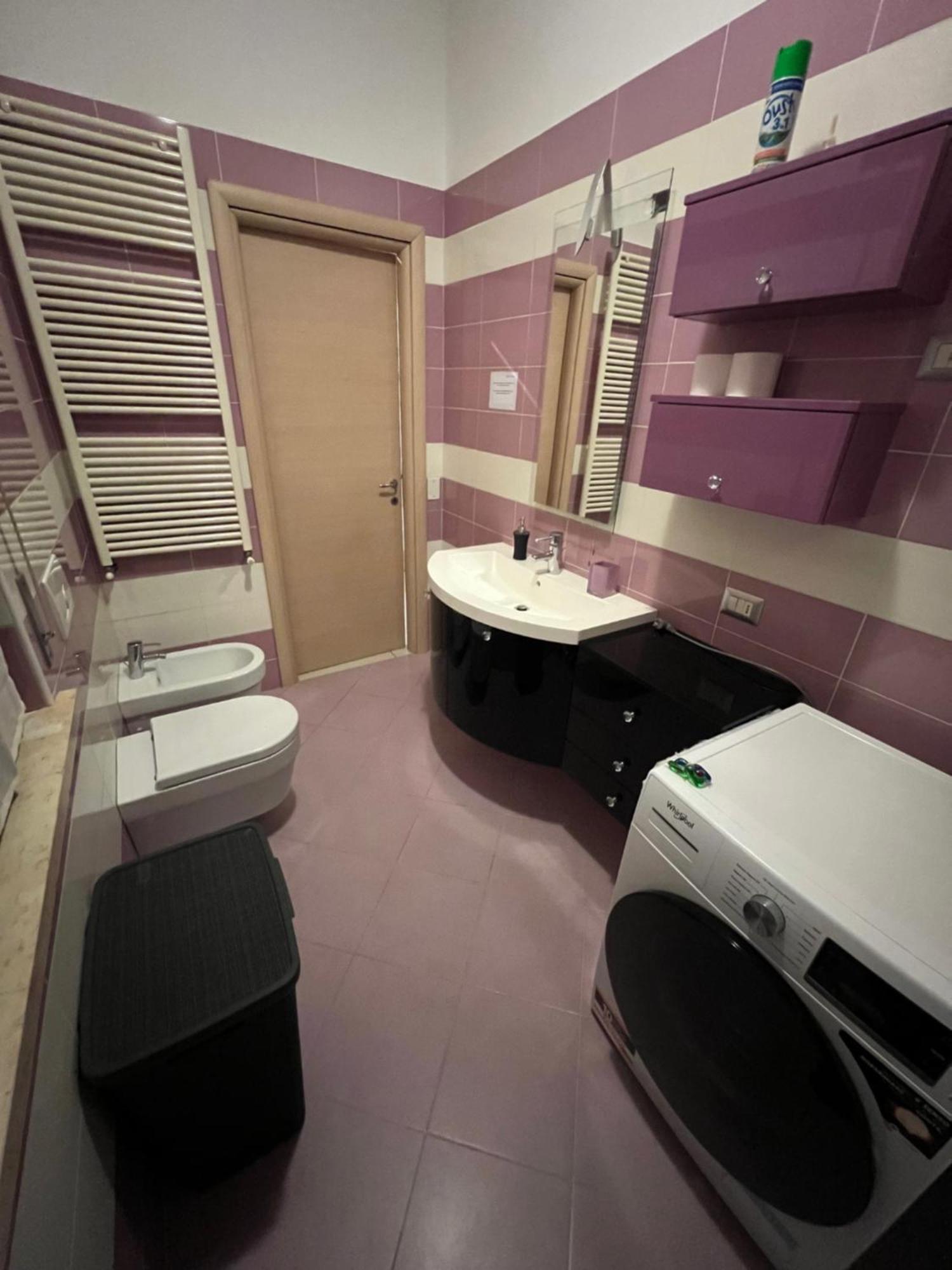 Stay In Style - Vibrant Condo In San Giovanni Lupatoto 산 조반니 루페투투 외부 사진