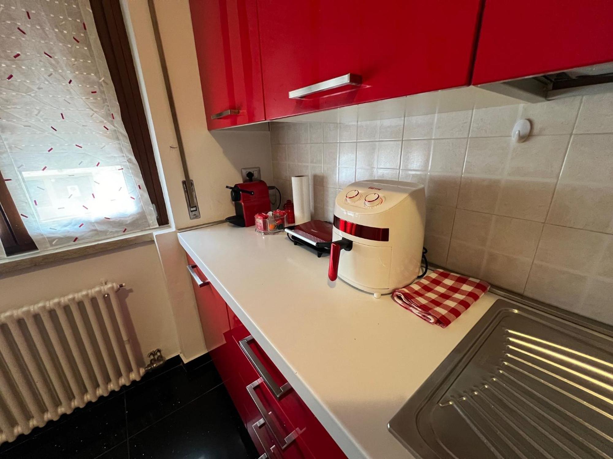 Stay In Style - Vibrant Condo In San Giovanni Lupatoto 산 조반니 루페투투 외부 사진